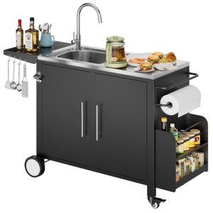 Outdoor Kitchen With Sink
